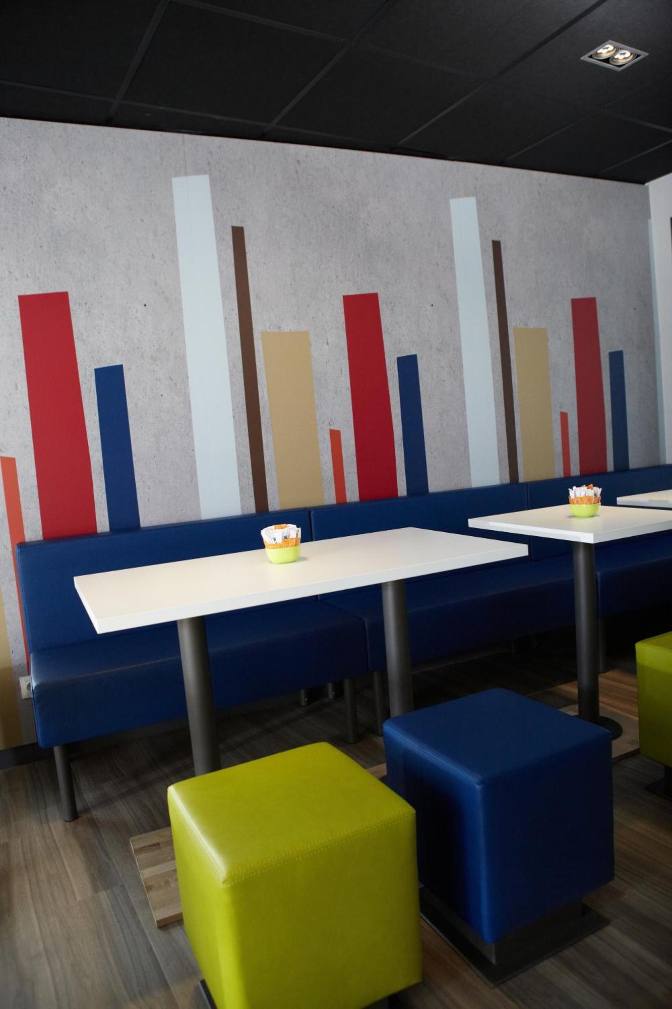 Ibis Budget Pontarlier Eksteriør billede