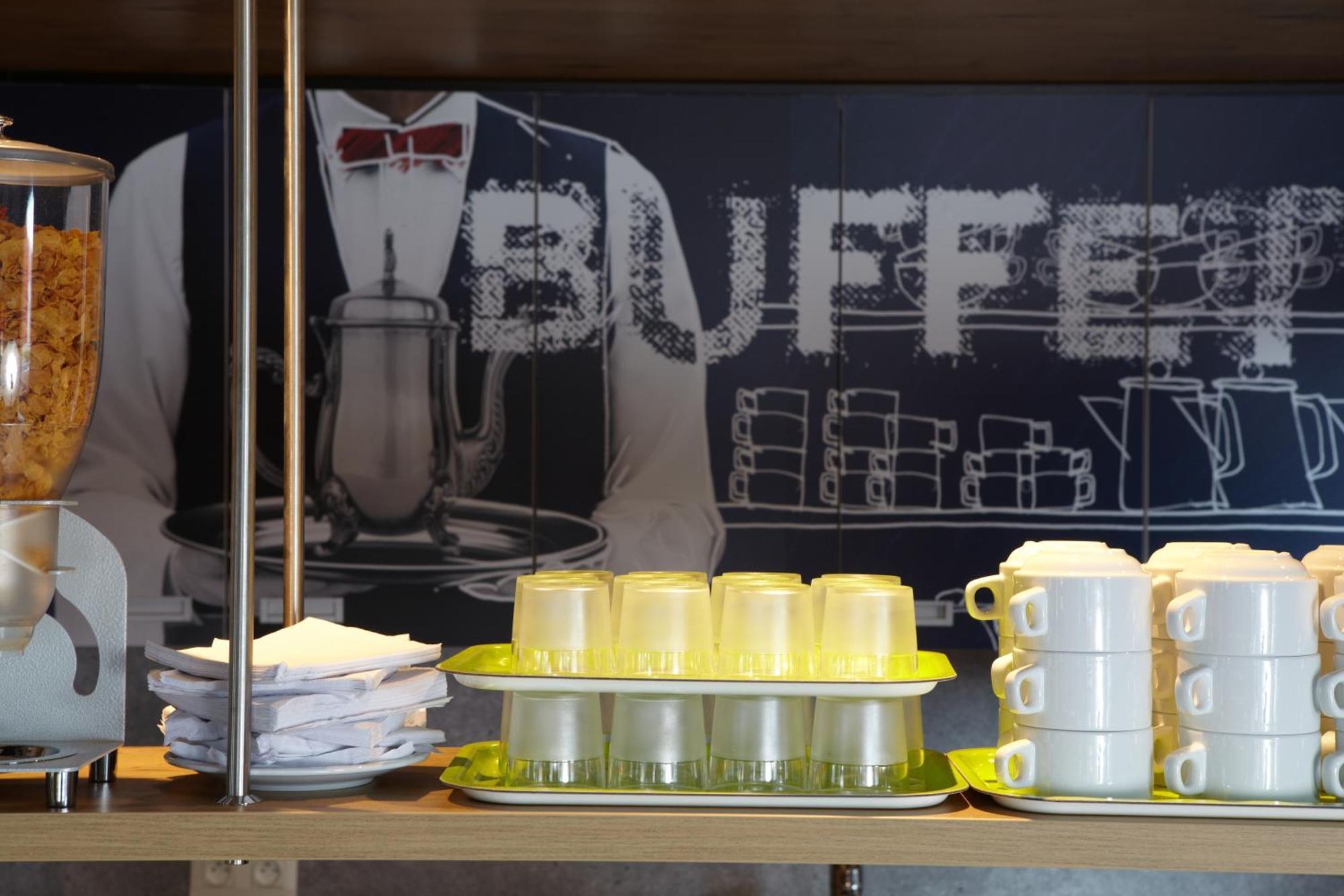 Ibis Budget Pontarlier Eksteriør billede